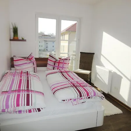 Fuerstenhof - Ferienwohnung Strandlaeufer *