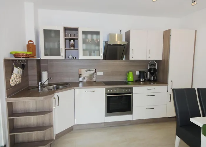 Fuerstenhof - Ferienwohnung Strandlaeufer * 그랄뮈리츠